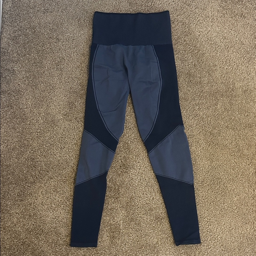 ThirdLove Two-Tone Gray and Black Leggings